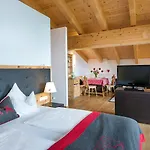 Отель Inntaler Hof