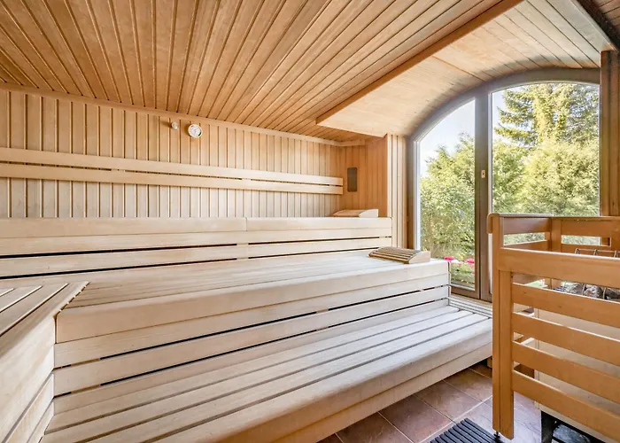 Inntaler Hof Отель Мёзерн