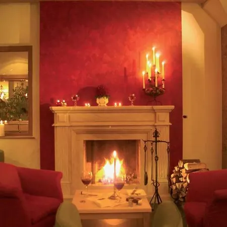 Inntaler Hof Szálloda