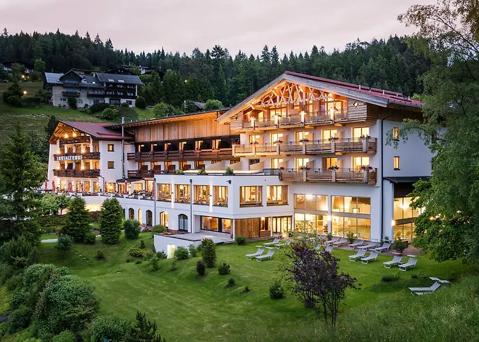 Hotell Inntaler Hof 4*